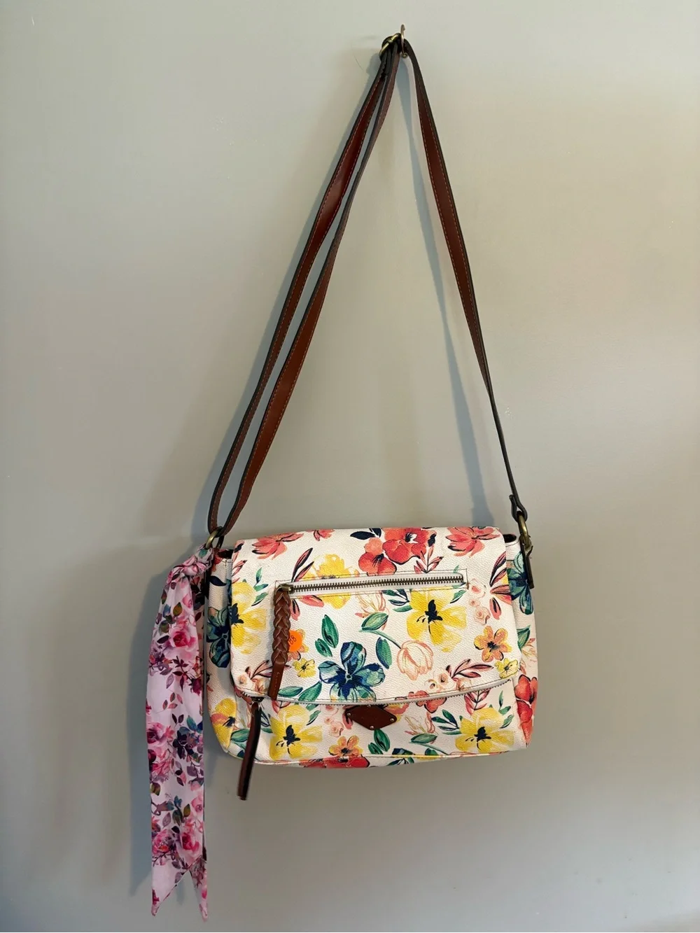 St. John's Bay White Floral Crossbody with Brown Strap